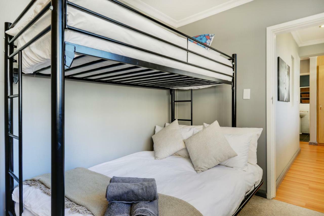 Backup-Powered Bantry Bay View 2 Bed Apartment Le Cap Extérieur photo
